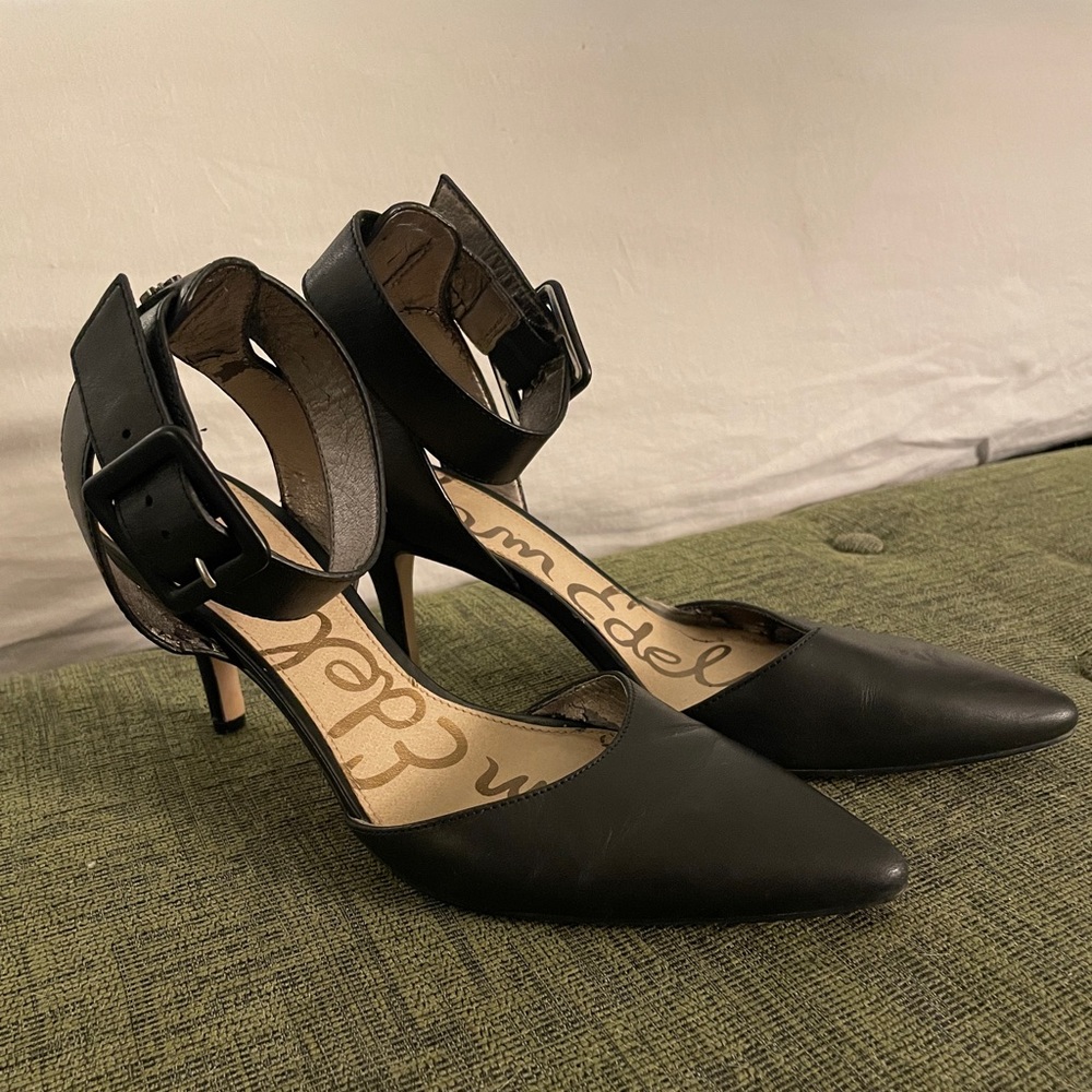 Sam Edelman - Low, Pointed heels